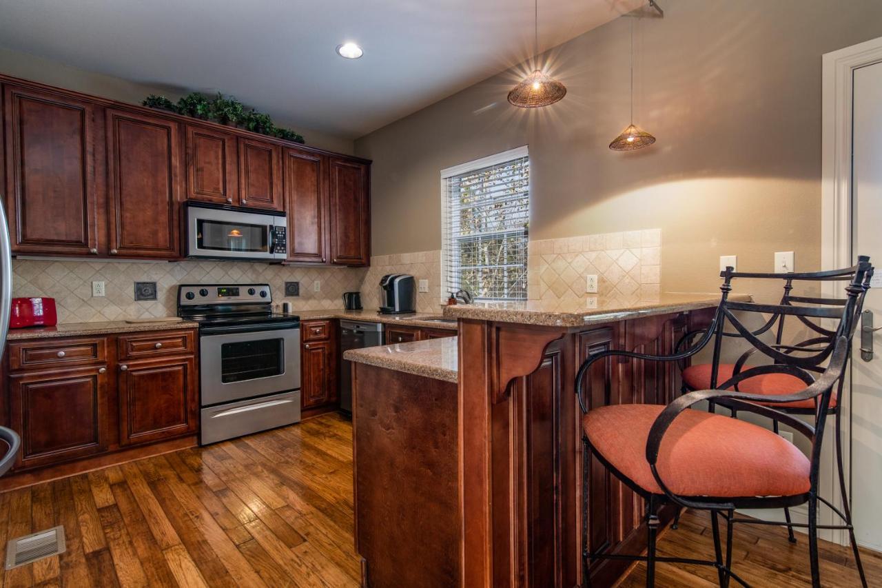 Two Bedroom Villa In The Heart Of Branson! Bagian luar foto