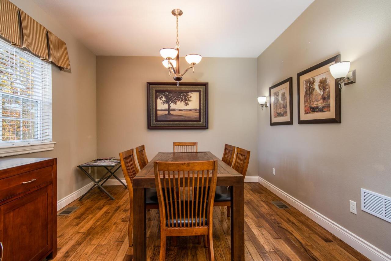 Two Bedroom Villa In The Heart Of Branson! Bagian luar foto