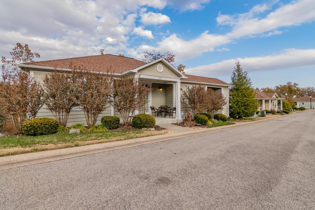 Two Bedroom Villa In The Heart Of Branson! Bagian luar foto