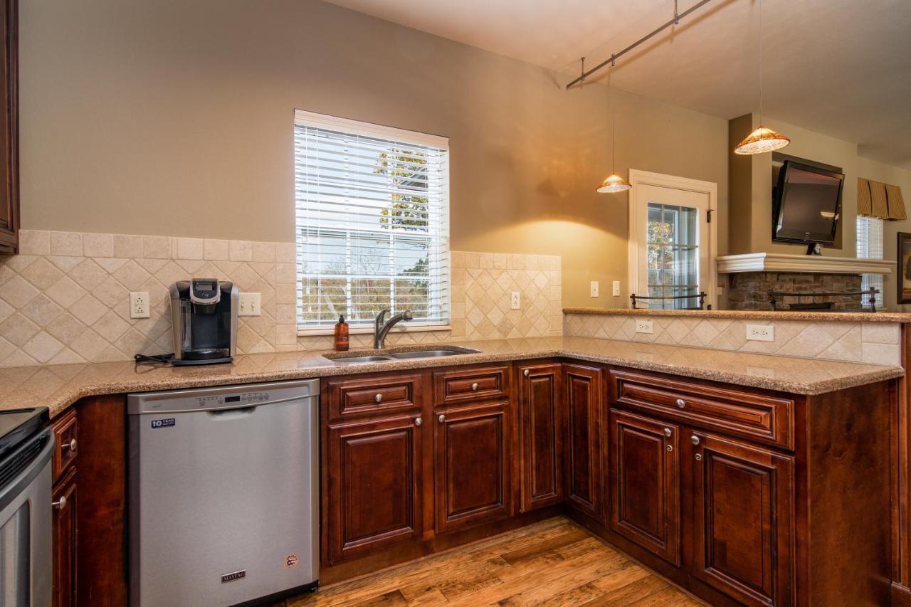 Two Bedroom Villa In The Heart Of Branson! Bagian luar foto